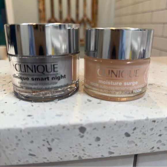 Clinique Smart Night and Moisture Surge bundle- brand new (no box) Full size! - Picture 3 of 8